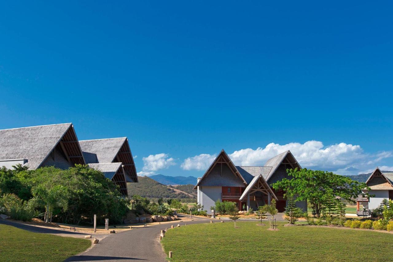 Sheraton New Caledonia Deva Spa & Golf Resort Bourail Exterior foto